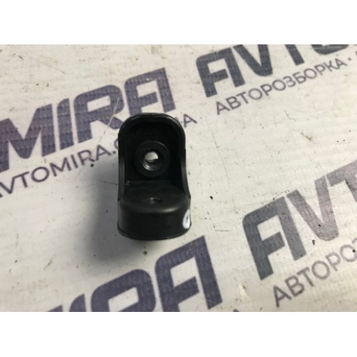 Кронштейн карти двері Kia Ceed 2006-2012 8231838001